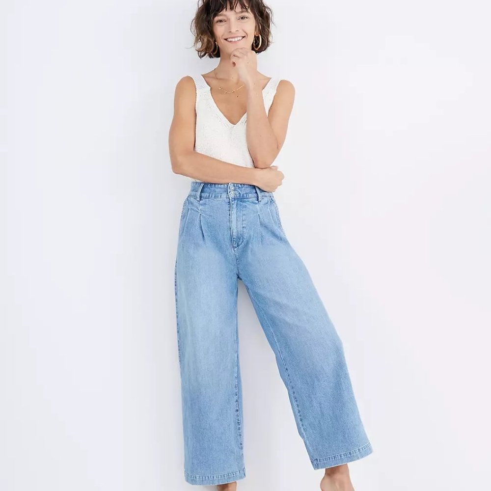 Madewell Pleated Wide-Leg Jeans in Kinnon Wash